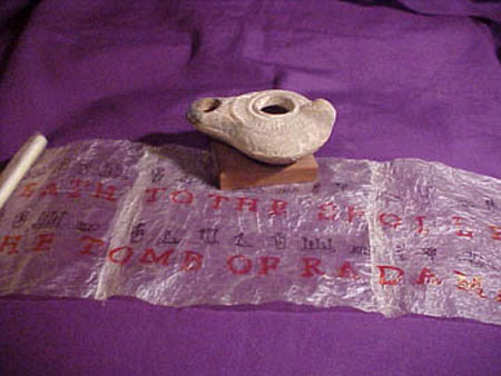 9-G-scroll-with-lamp