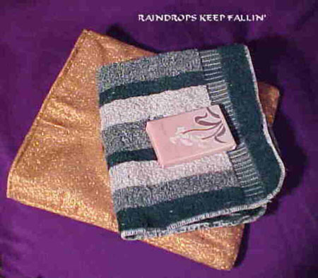 RAINDROPS-KEEP-FALLIN